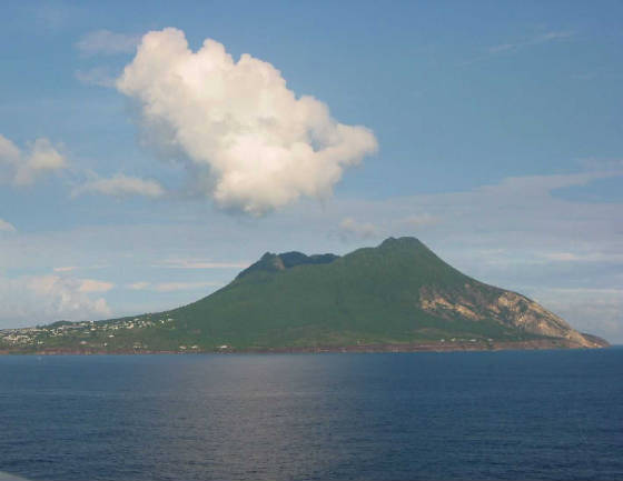 Western Caribbean  2003.12.12 - Is this Saba?  I call it Puffff